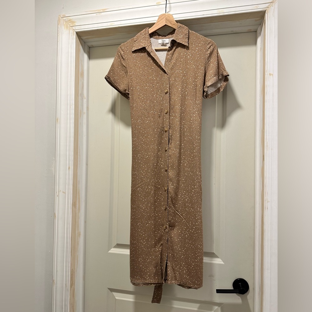 Print, side slits, short sleeve, button down summer dress